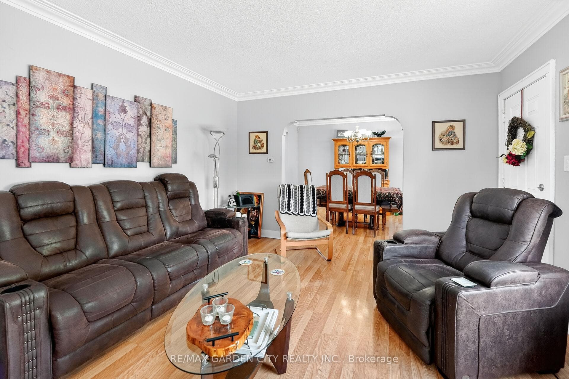 4 Peachdale Avenue photo 5