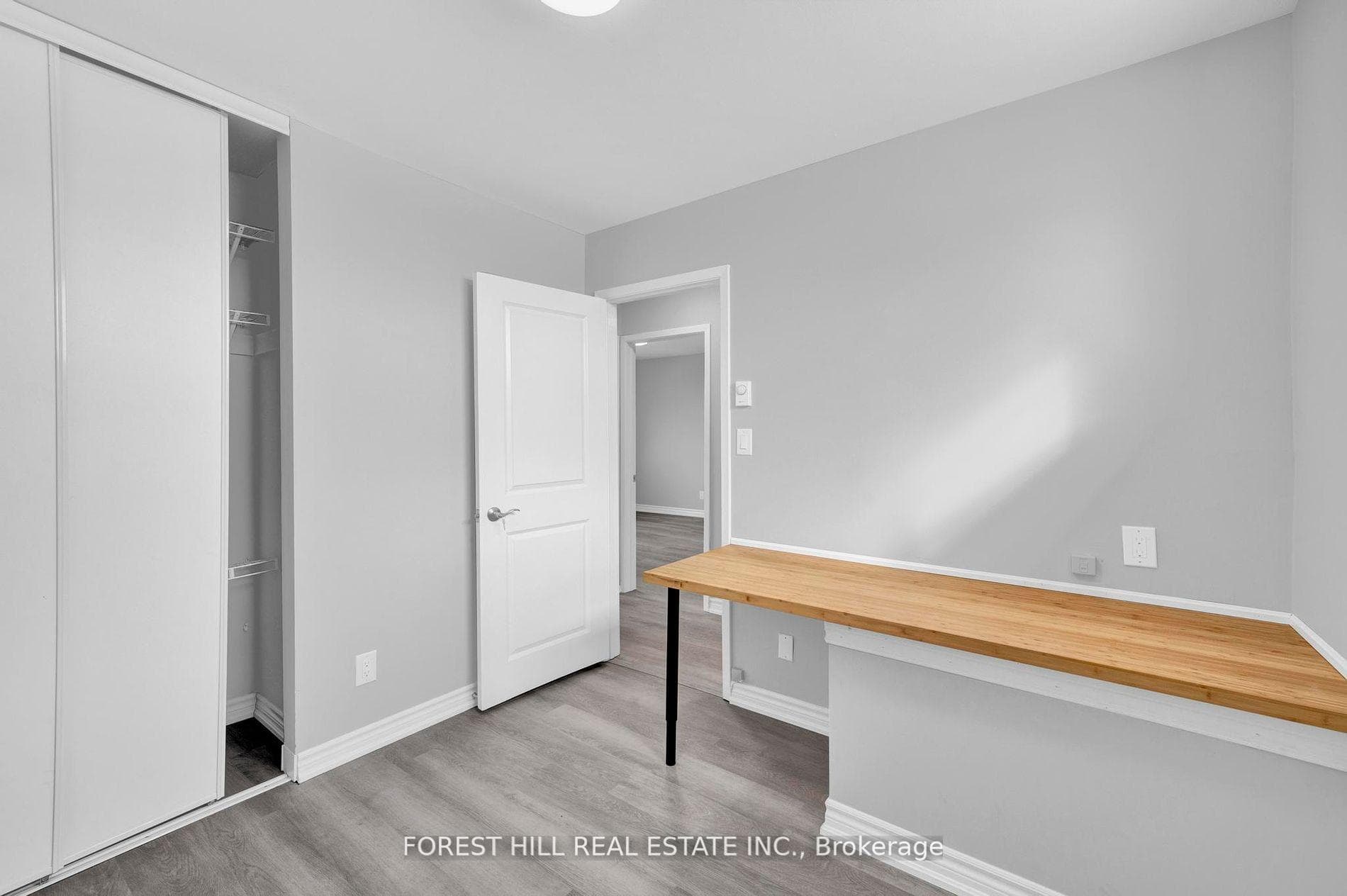 494 Elgin Street Unit 6 photo 17