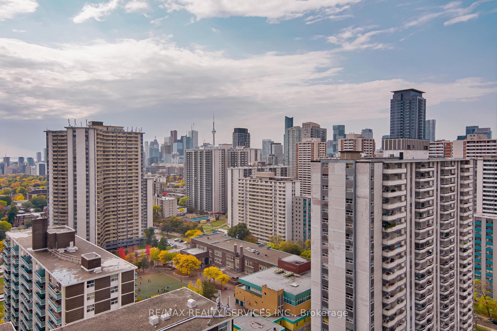 585 Bloor Street Unit 2321 photo 26