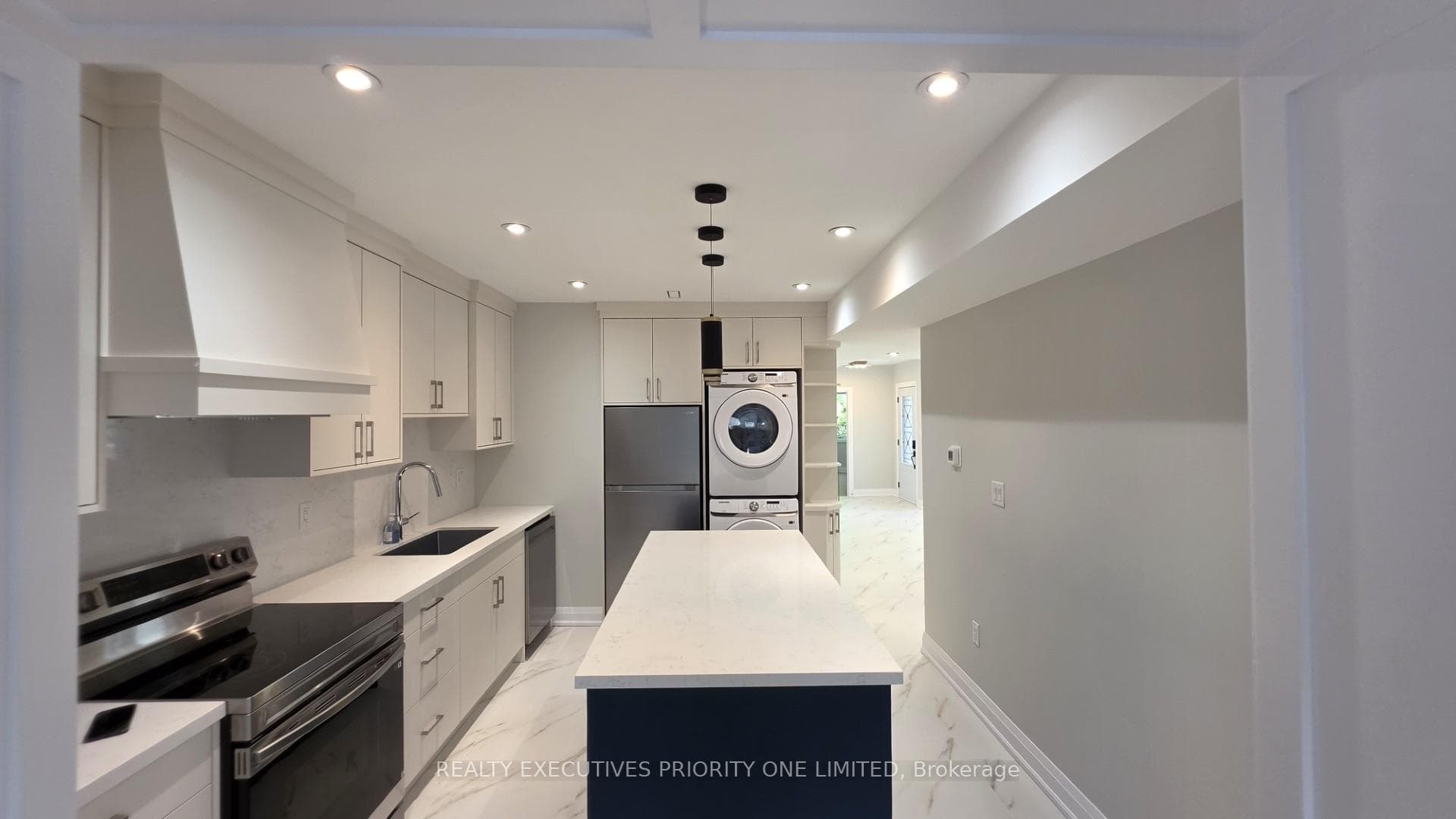 10 Lascelles Boulevard Unit Main photo 22
