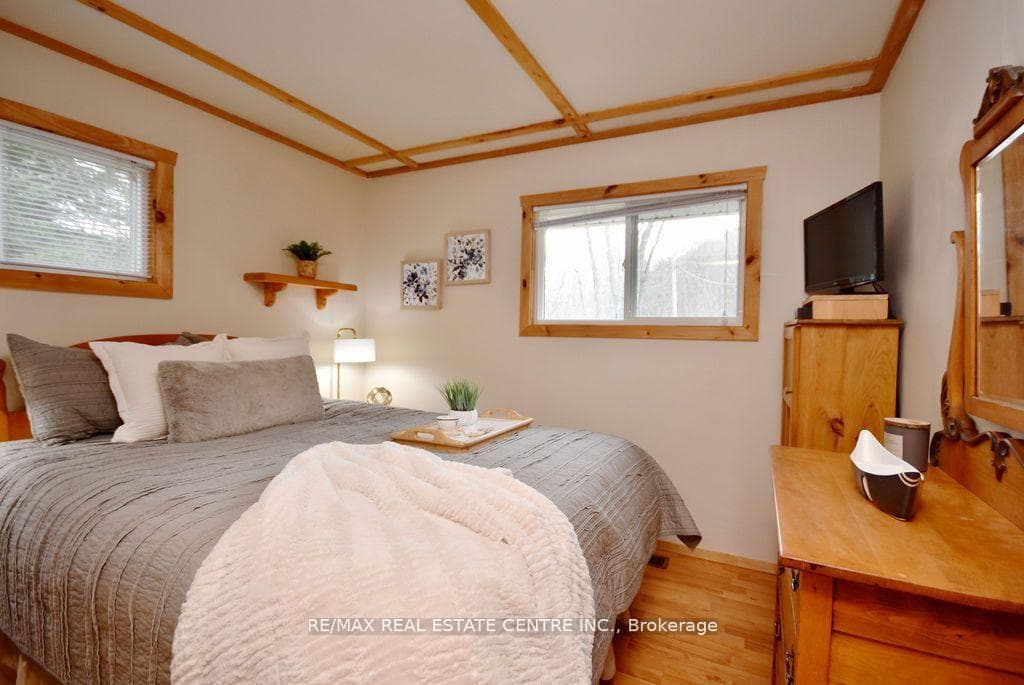 1054 Cove Road Unit 8 photo 23