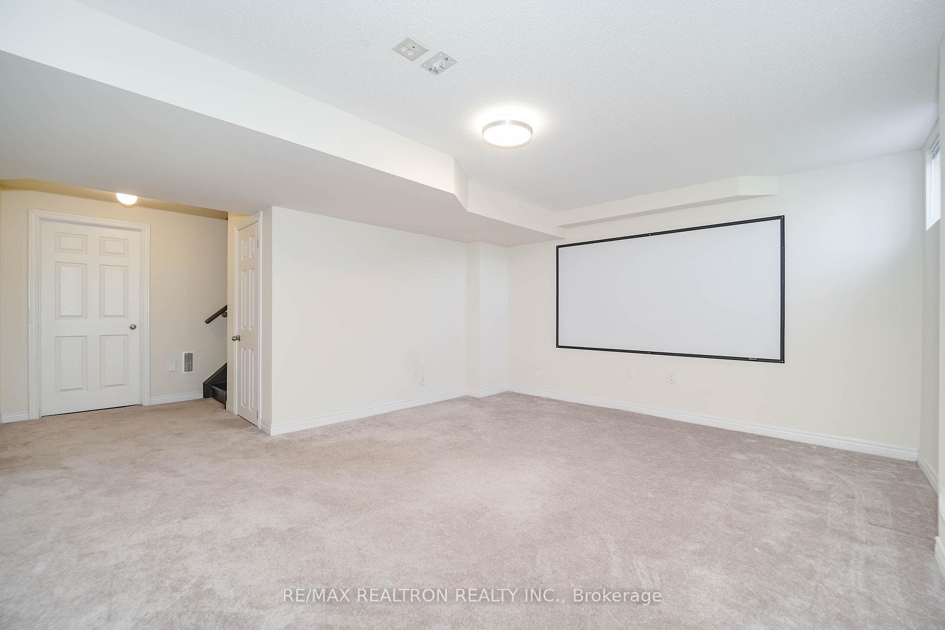 77 Betony Drive photo 37