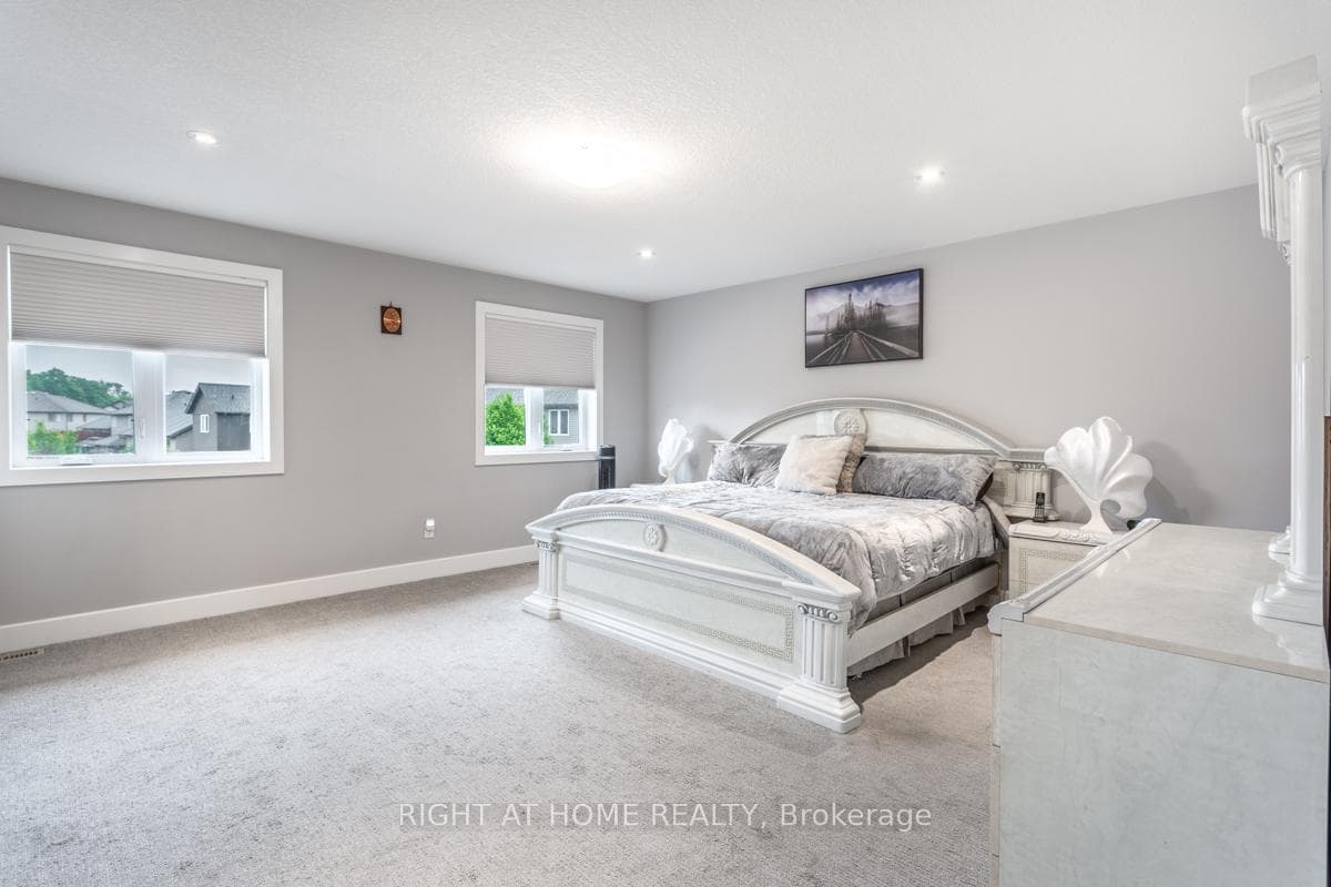 916 Moro Place photo 14