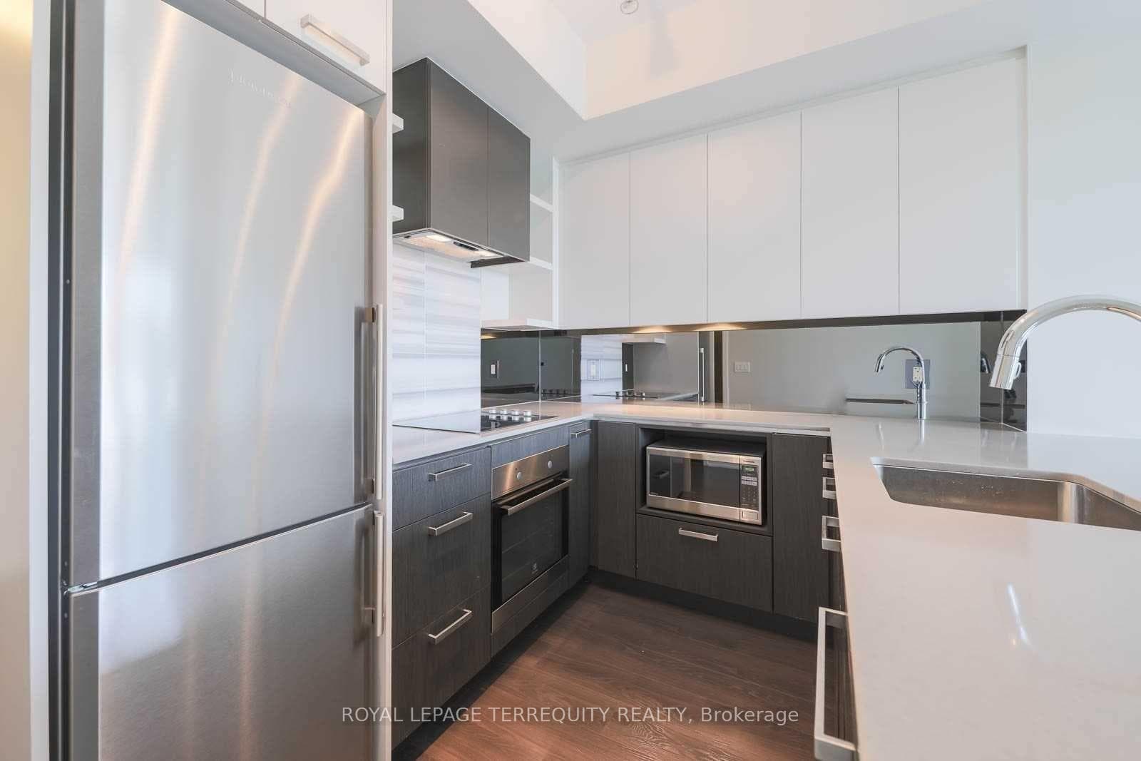 1830 Bloor Street Unit 508 photo 5