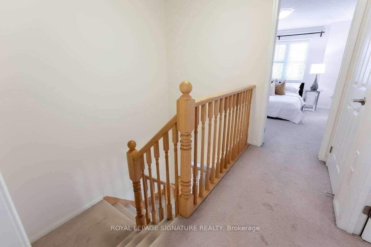 926 Nadalin Heights photo 18