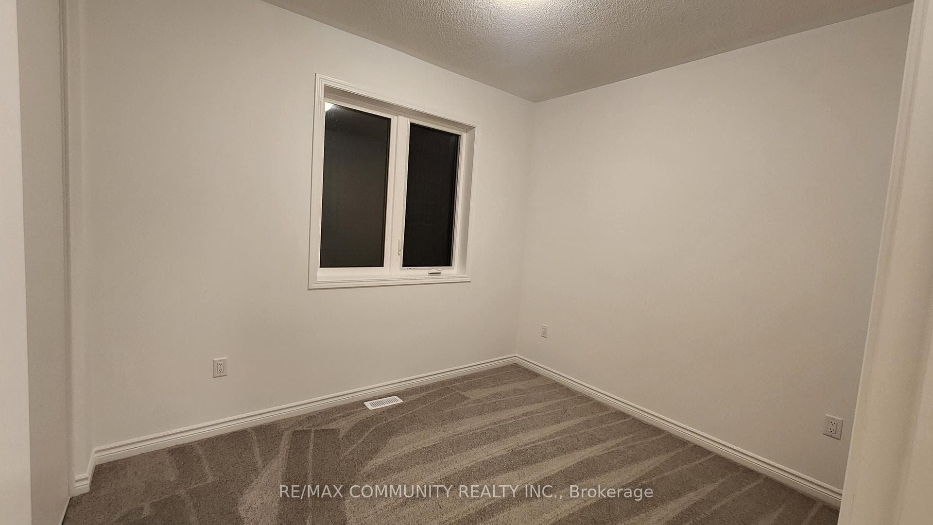 1766 Mineral Spgs Way photo 17