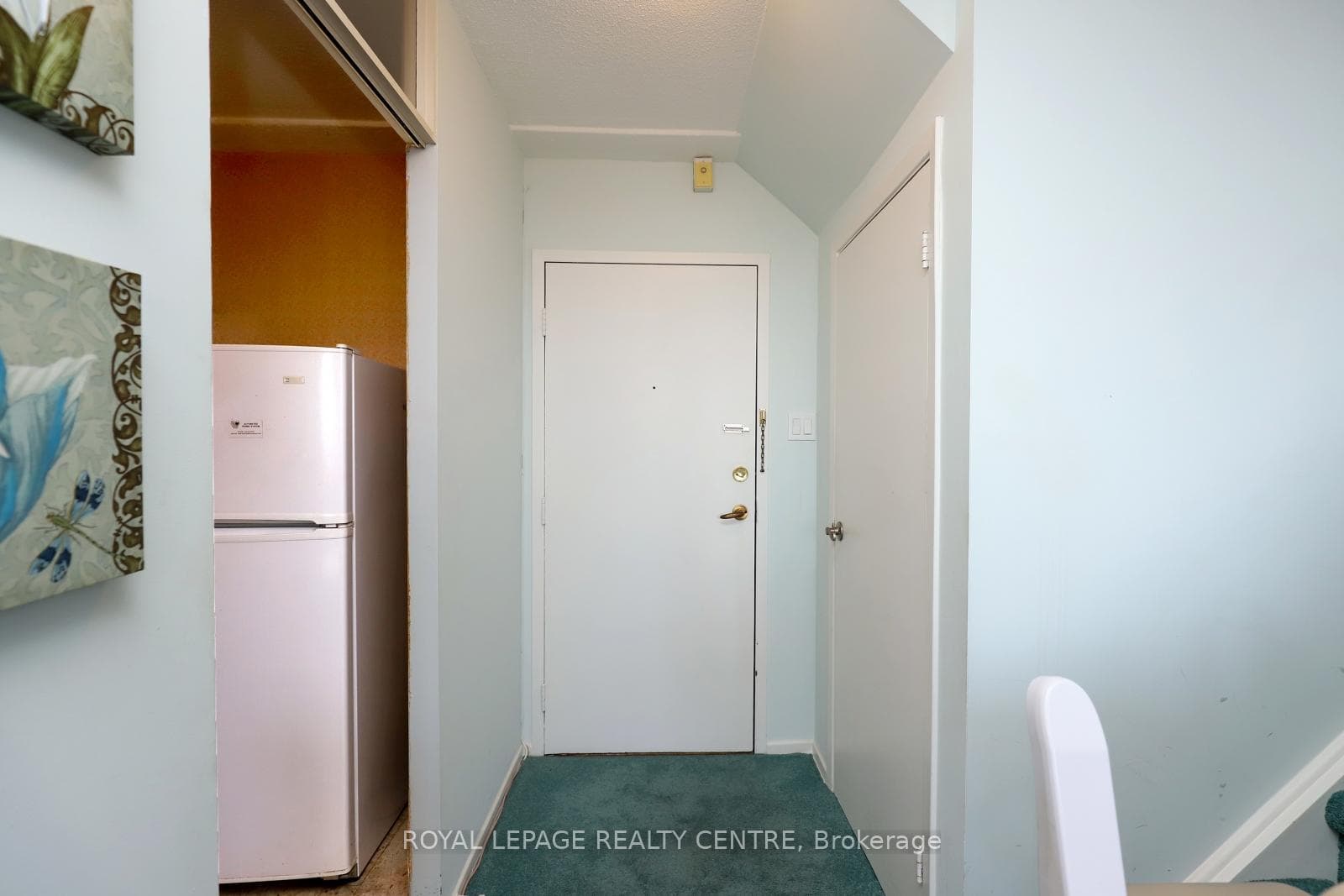 1050 Stainton Drive Unit 209 photo 2