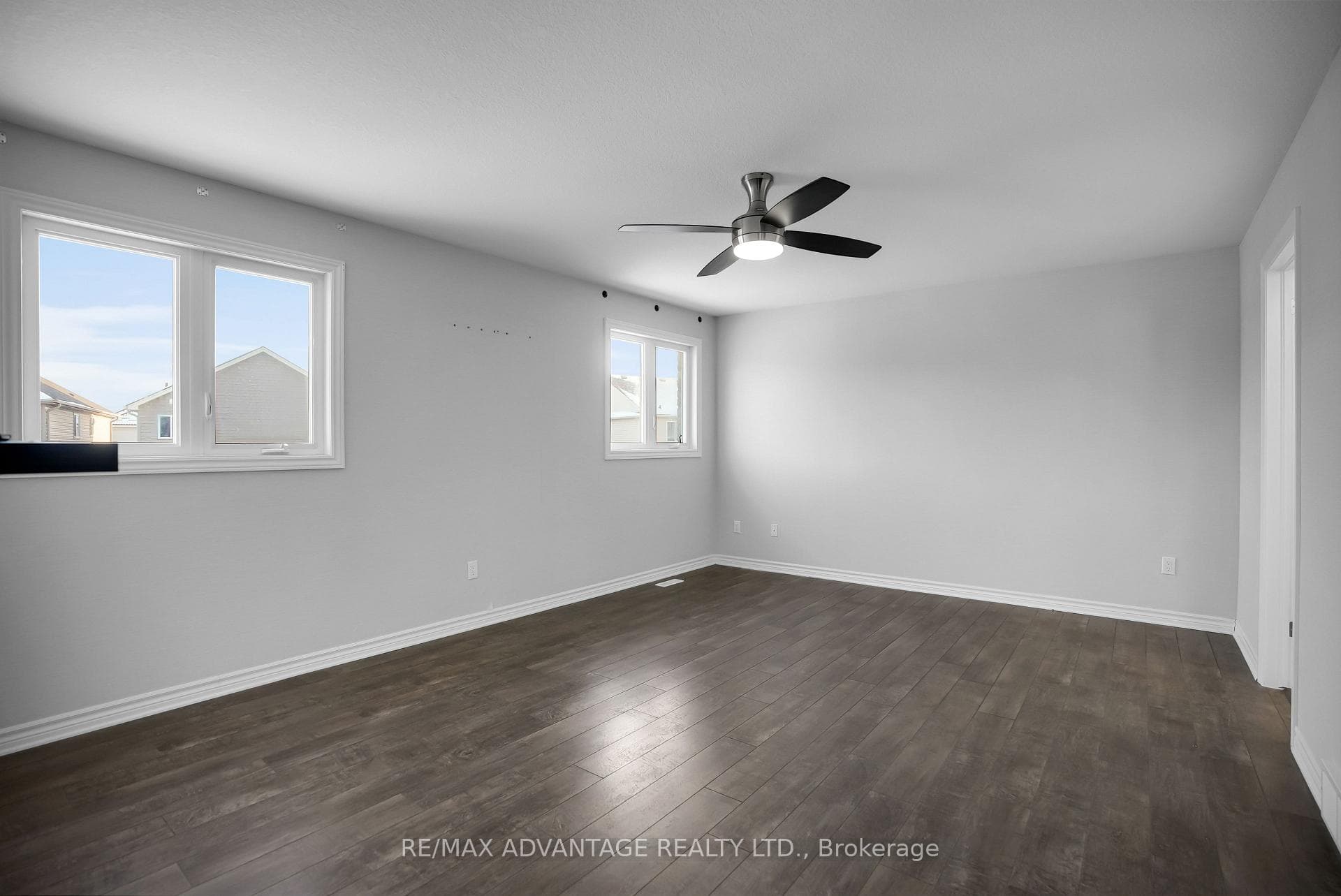 bedroom 2 w/ ensuite