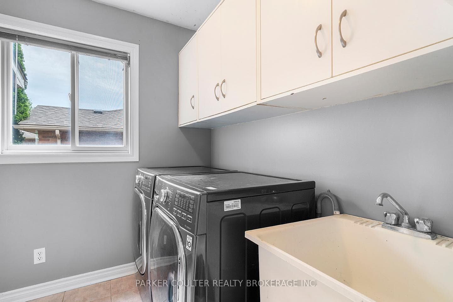 60 Columbia Road photo 18