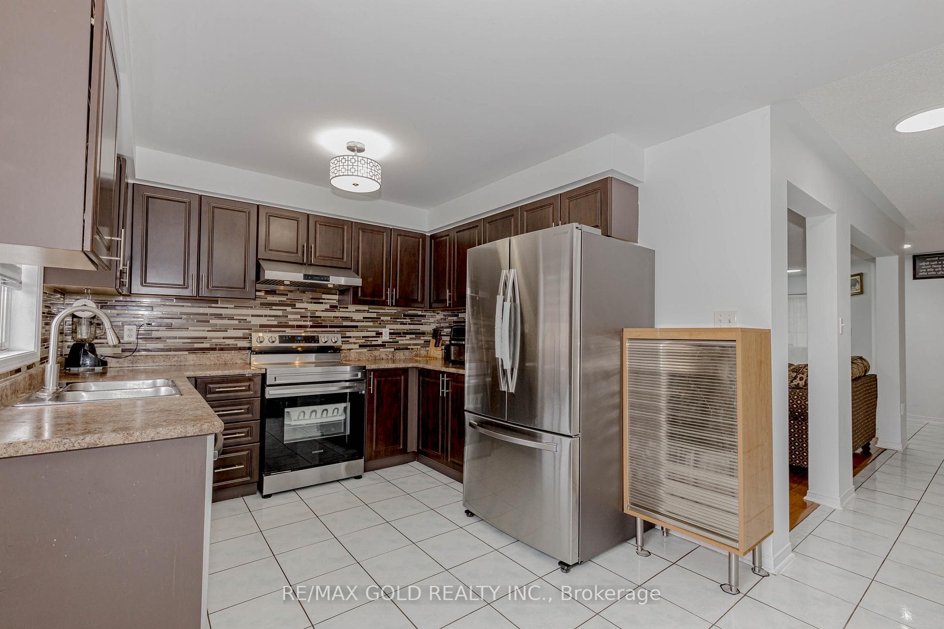 51 Lonestar Crescent photo 15