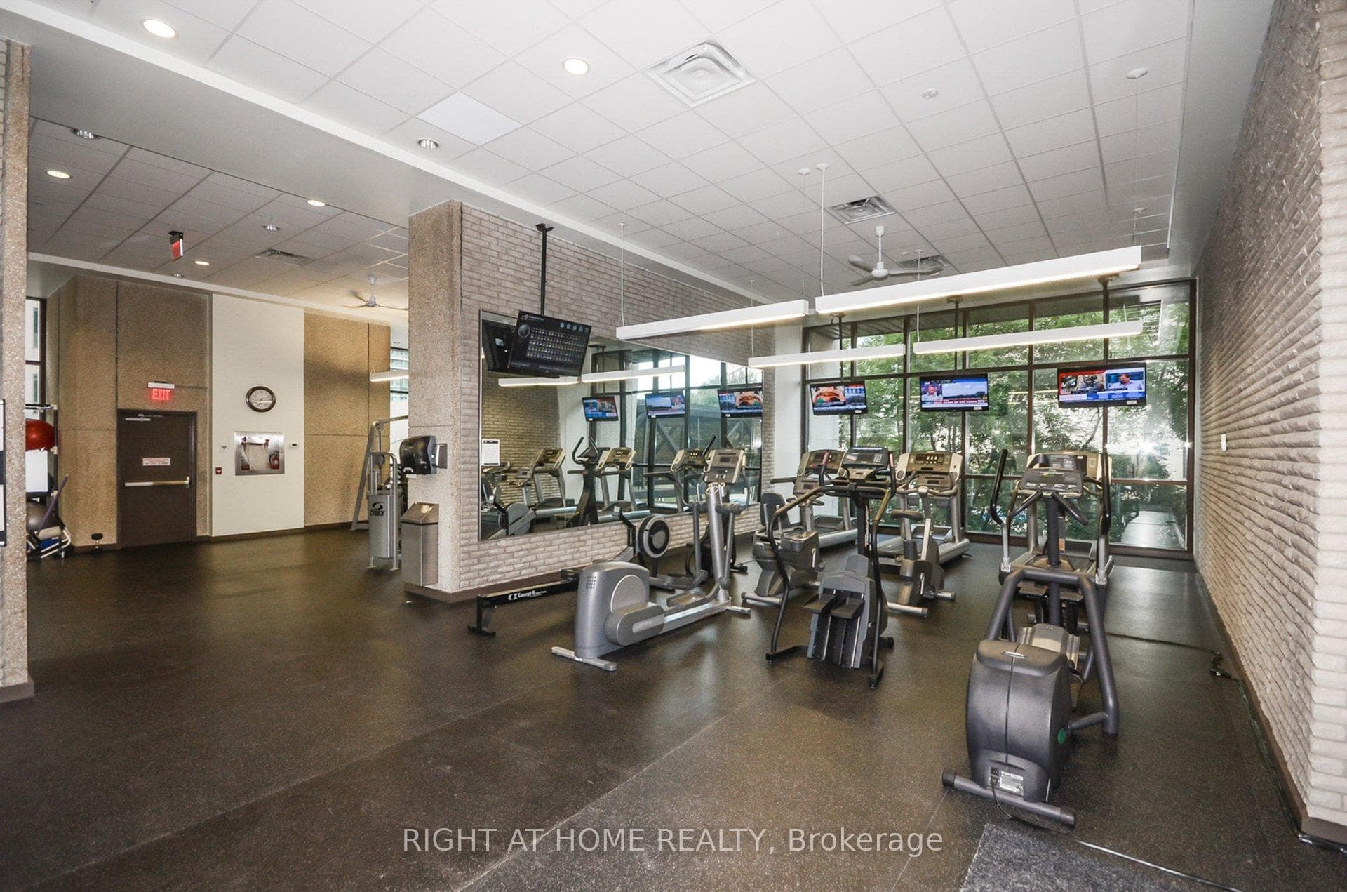33 Harbour Square Unit 2019 photo 26