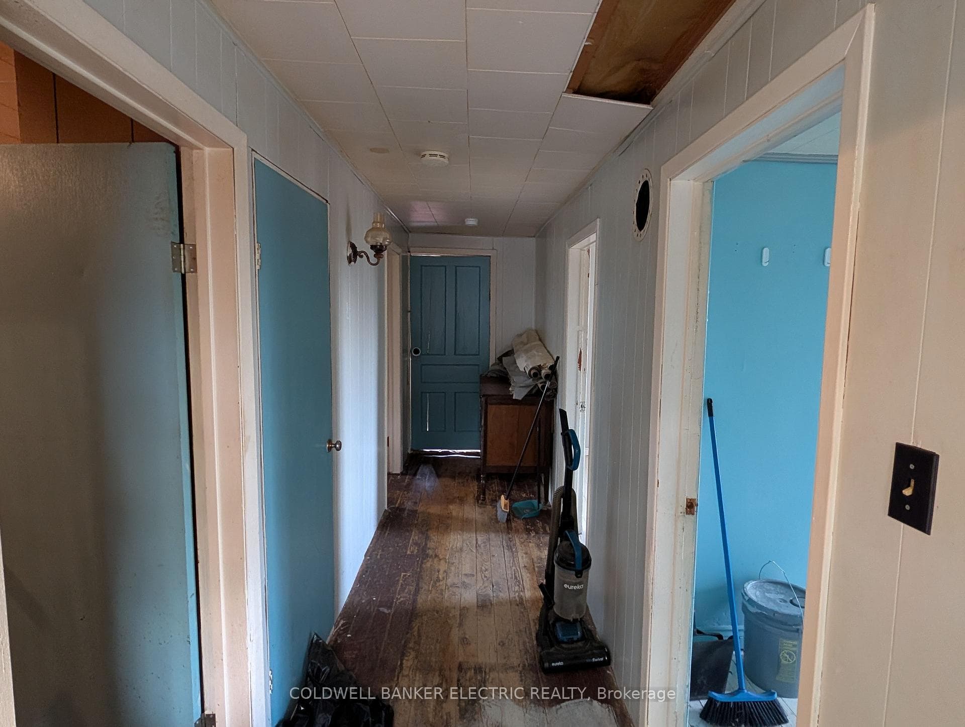 4 Taylor Lane photo 13