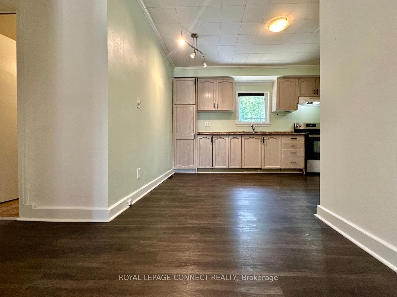 16214 The Gore Road Unit Main photo 11