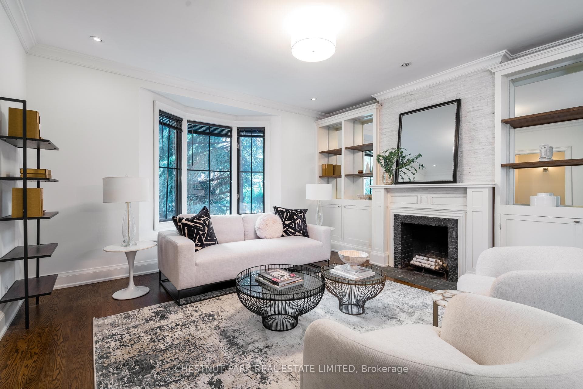 12 Oaklands Avenue photo 4