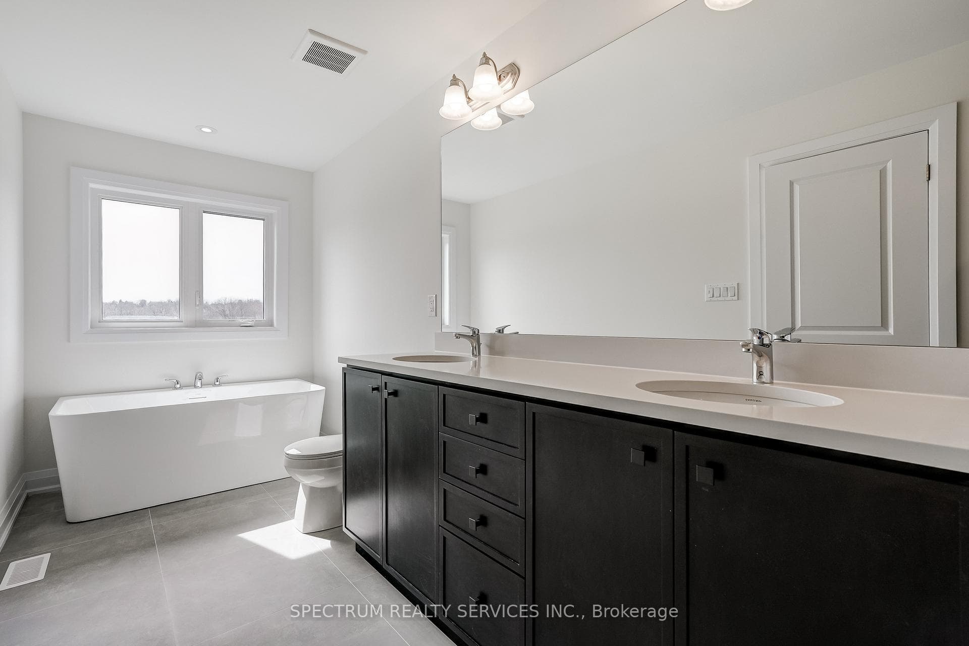 33 Dore Drive photo 40