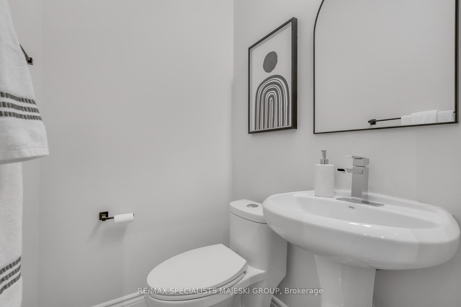 264 Melrose Street photo 15