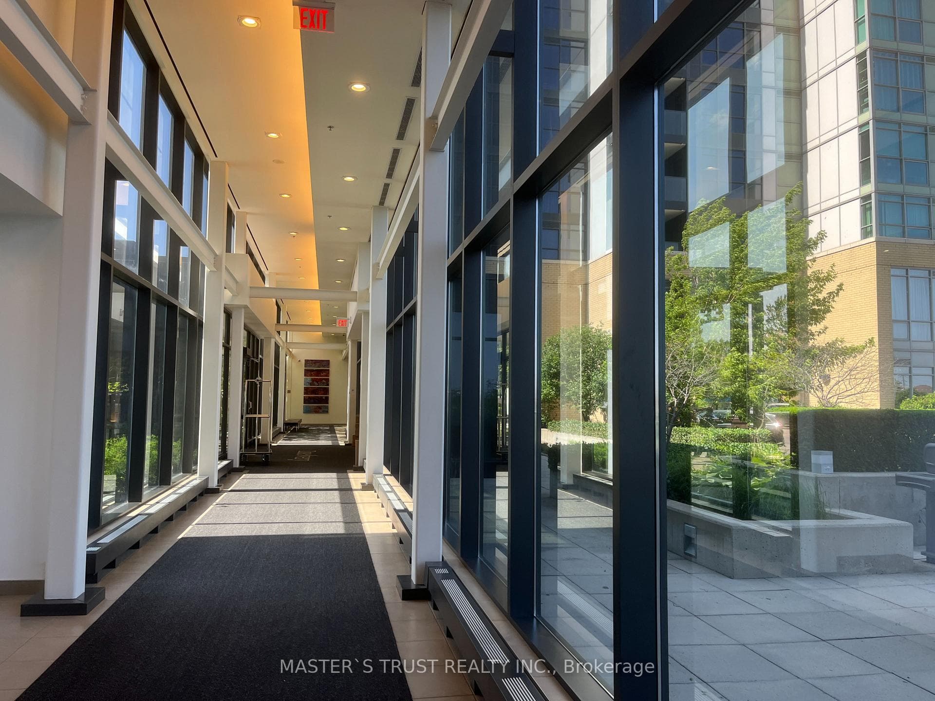 Building corridor