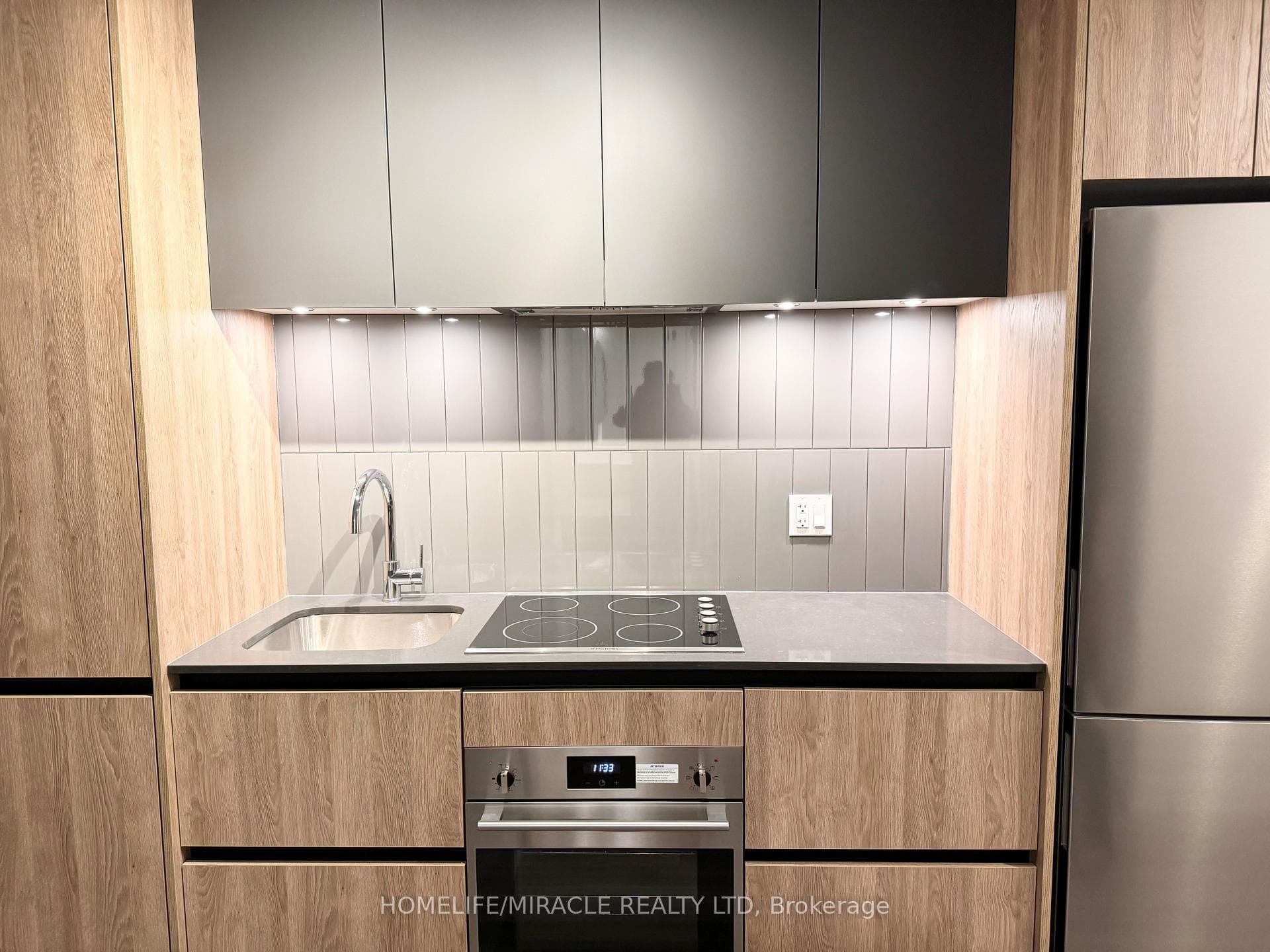 7950 Bathurst Street Unit 2210 photo 3