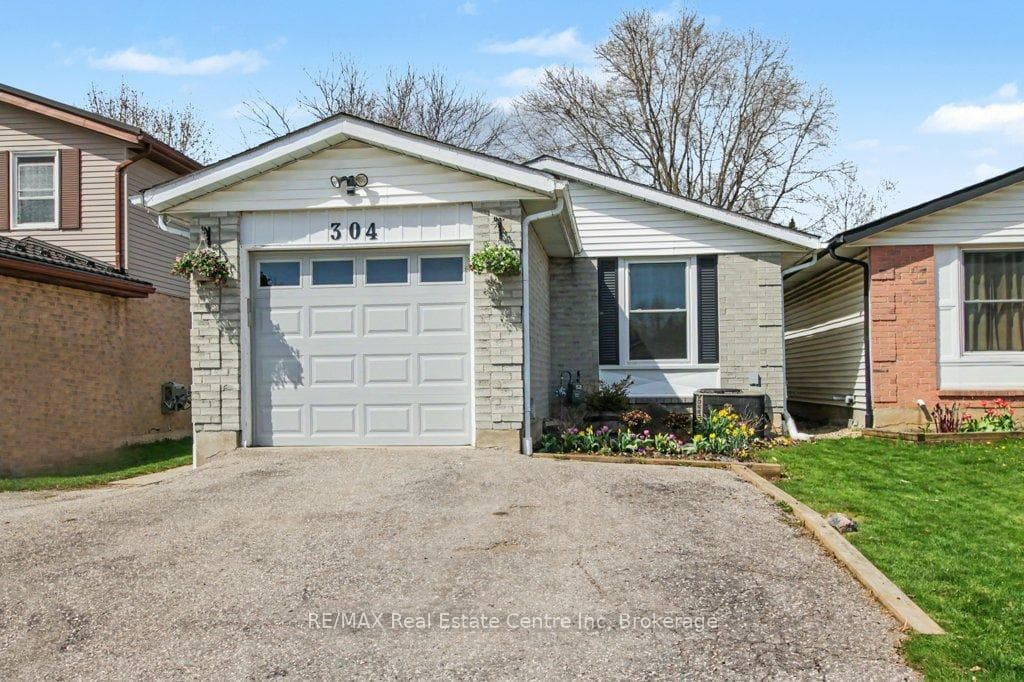 304 Auden Road photo 1