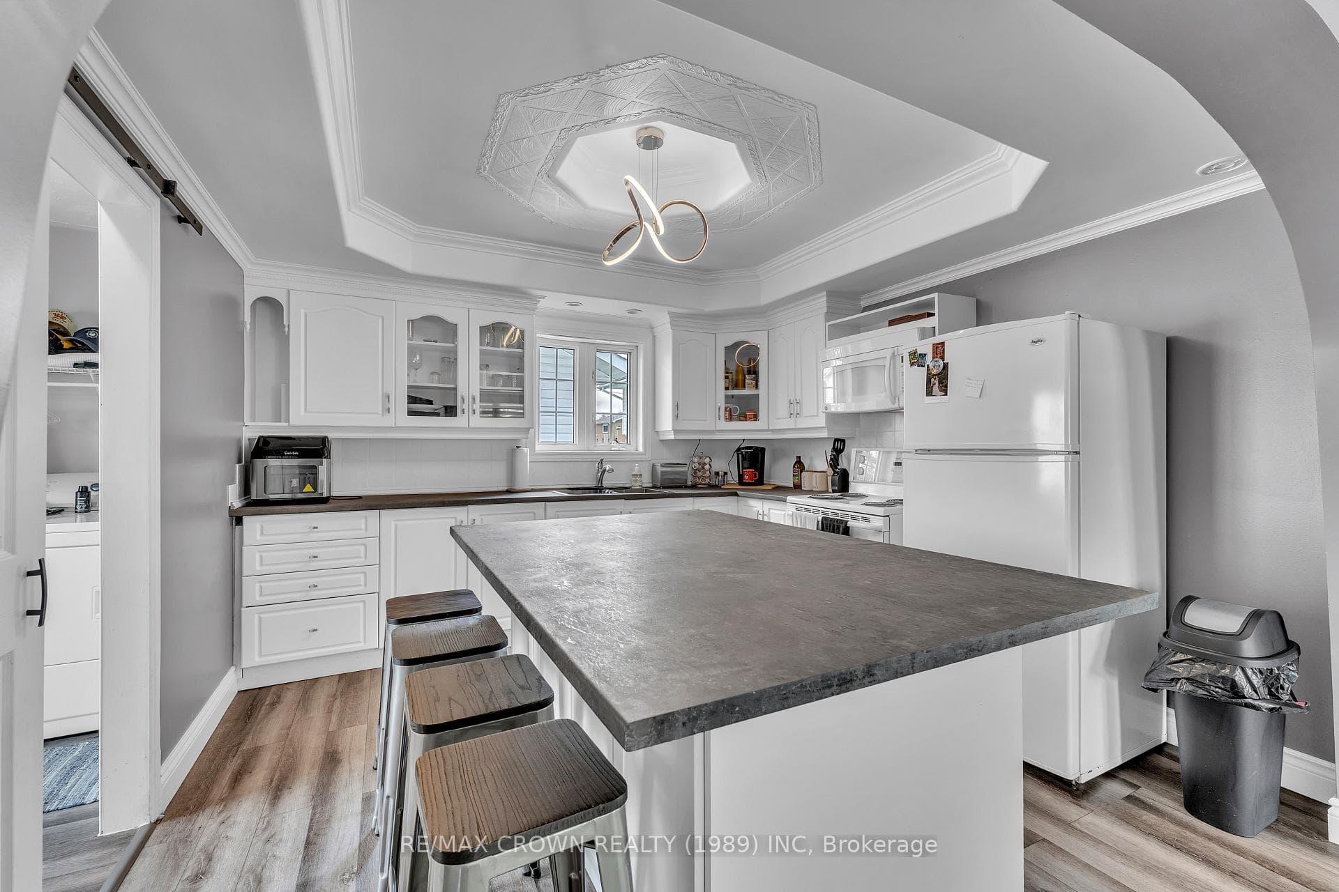 274 Belanger Street photo 10