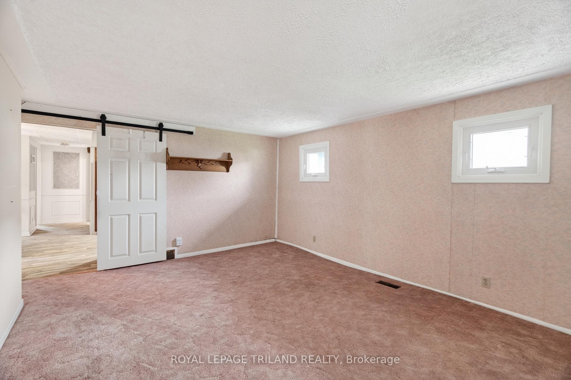 64 Wellington Avenue photo 19