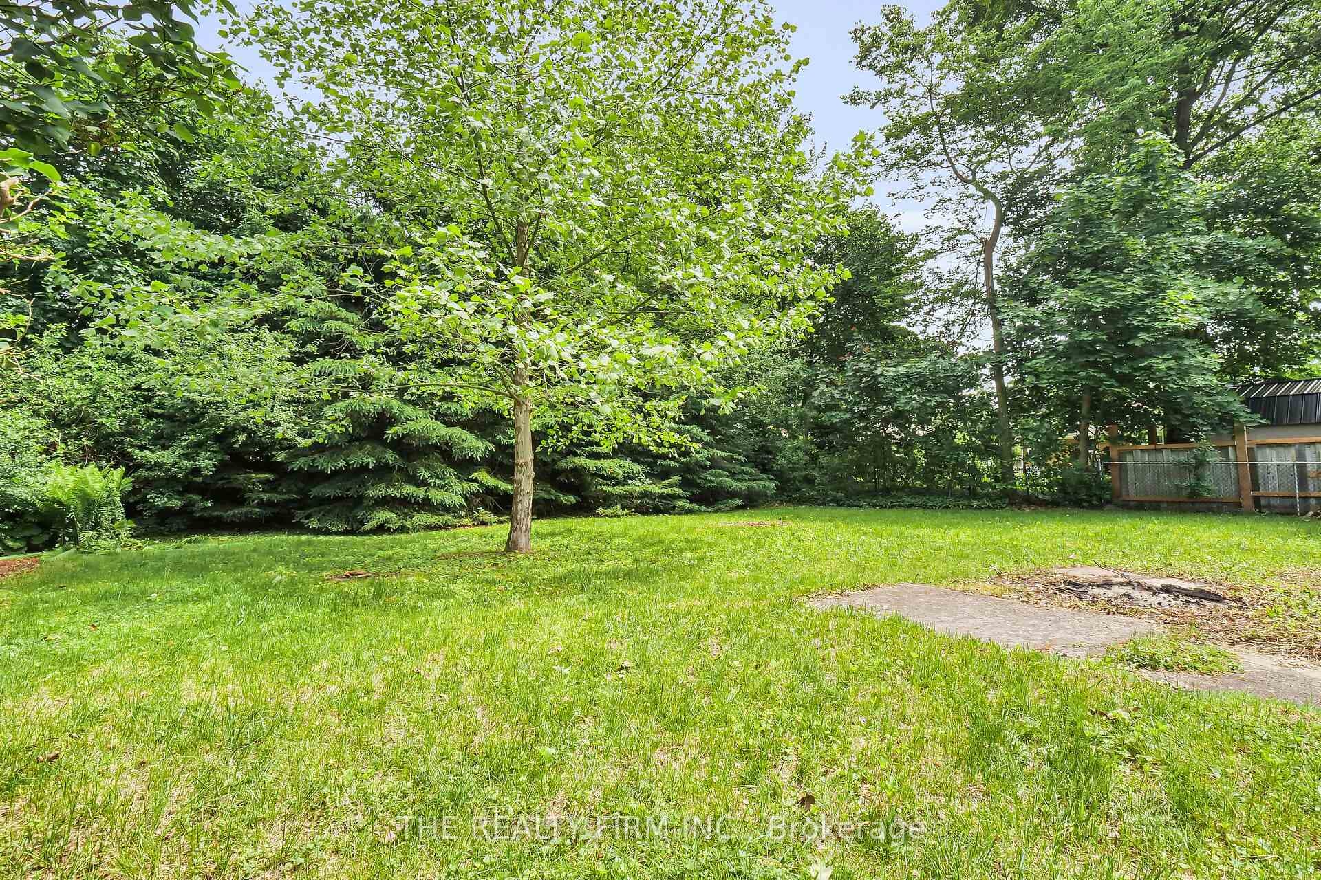 394 Reynolds Road photo 5
