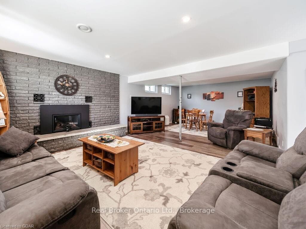 150 CAMBRIDGE Street photo 29