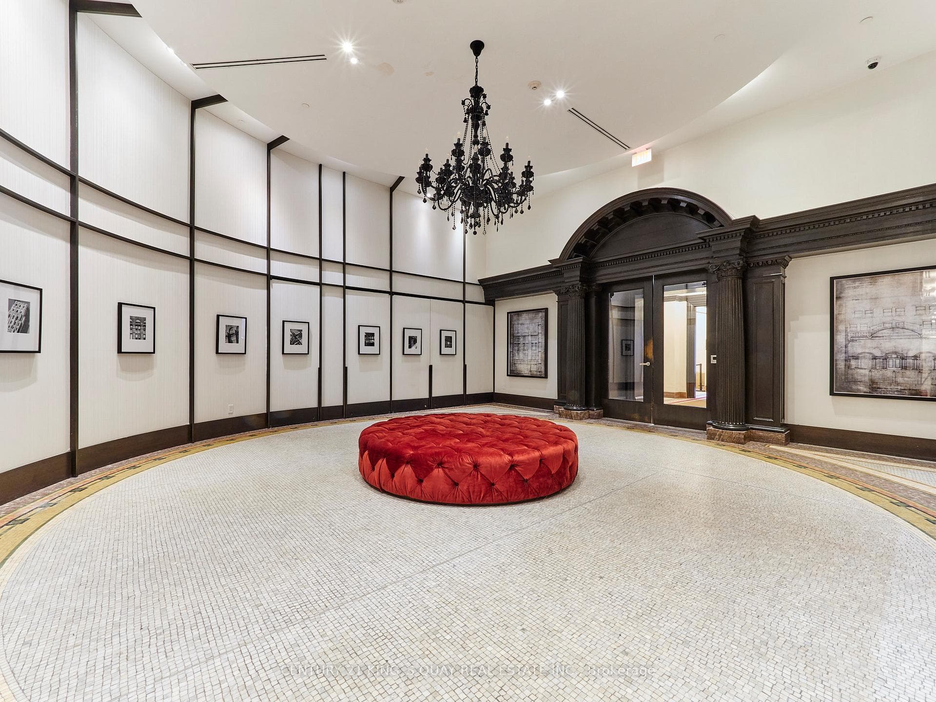 197 Yonge Street Unit 2903 photo 6