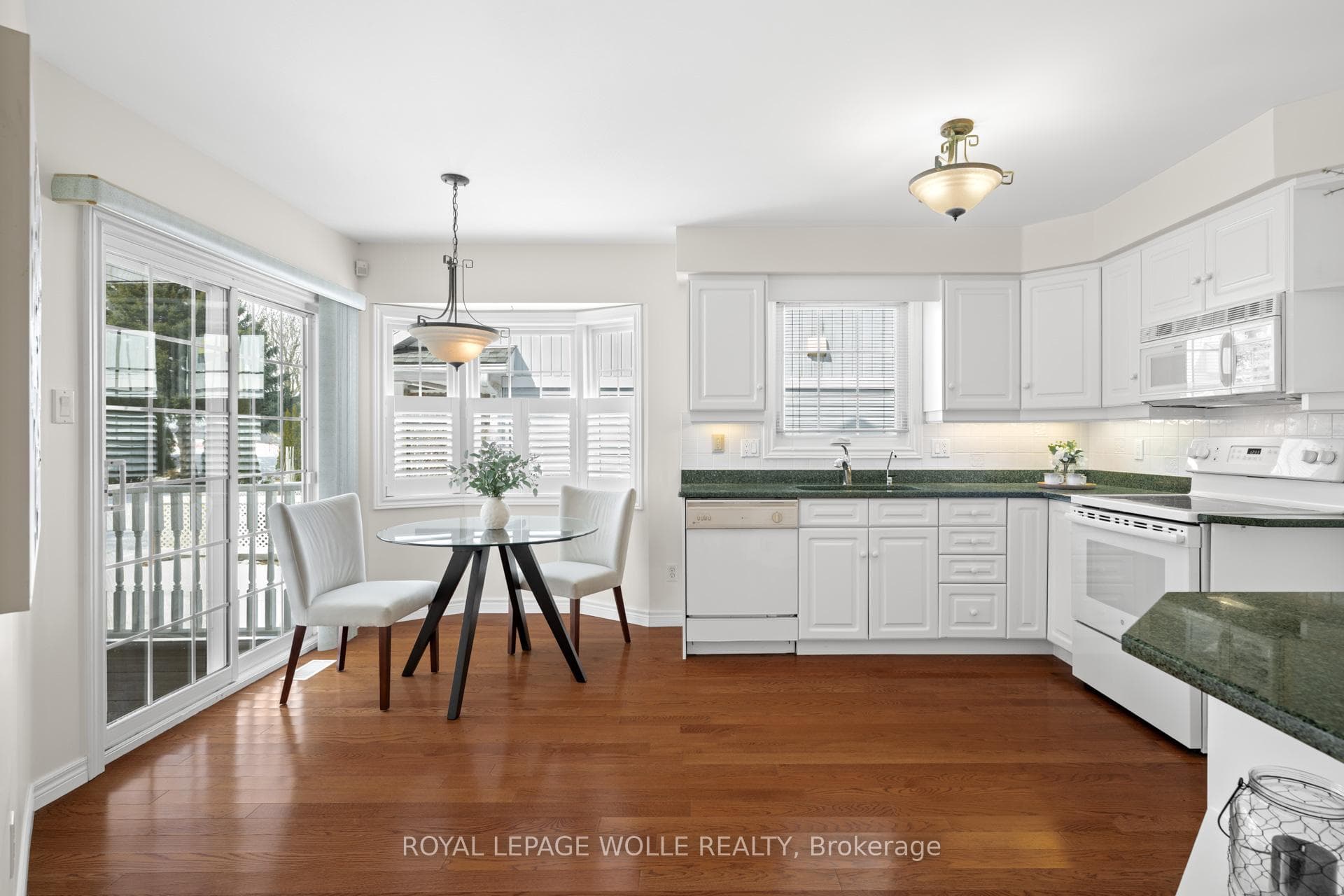 7 Lakefield Court photo 13