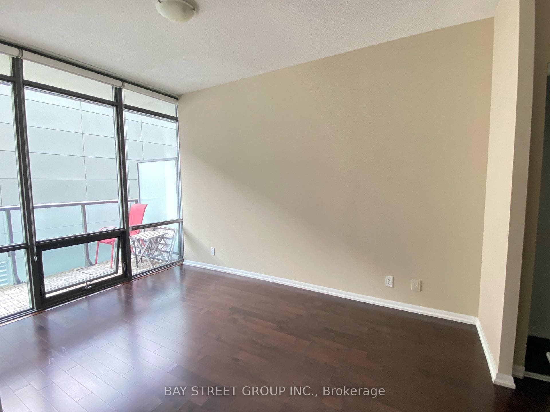 832 Bay Street Unit 1410 photo 10