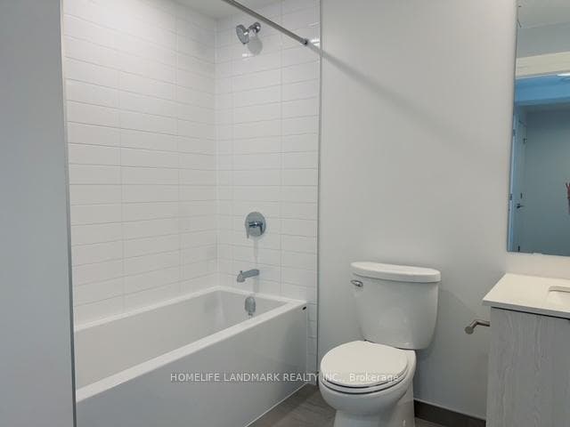 357 King Street Unit 2403 photo 3