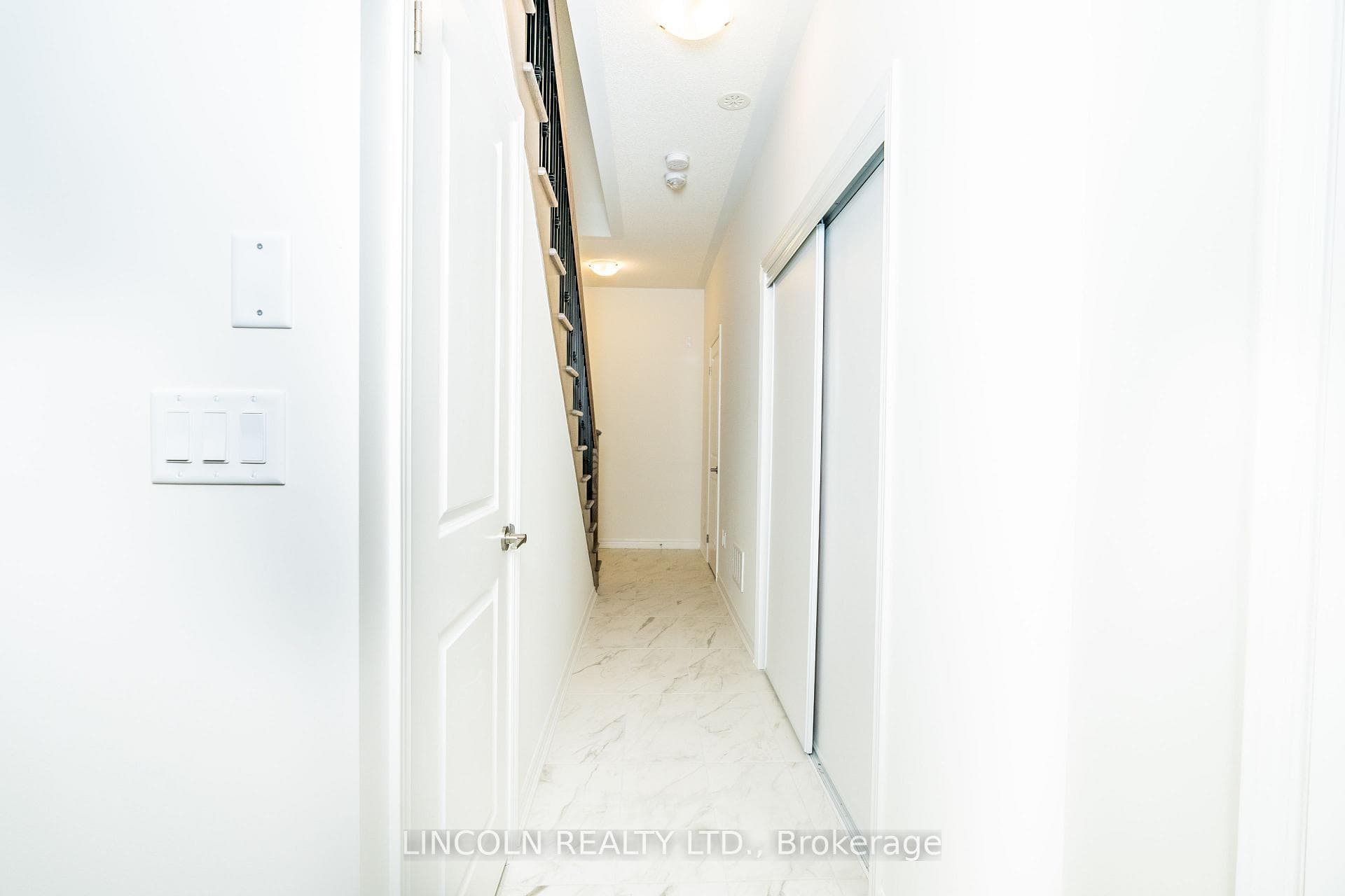 84 Paisley Drive photo 22