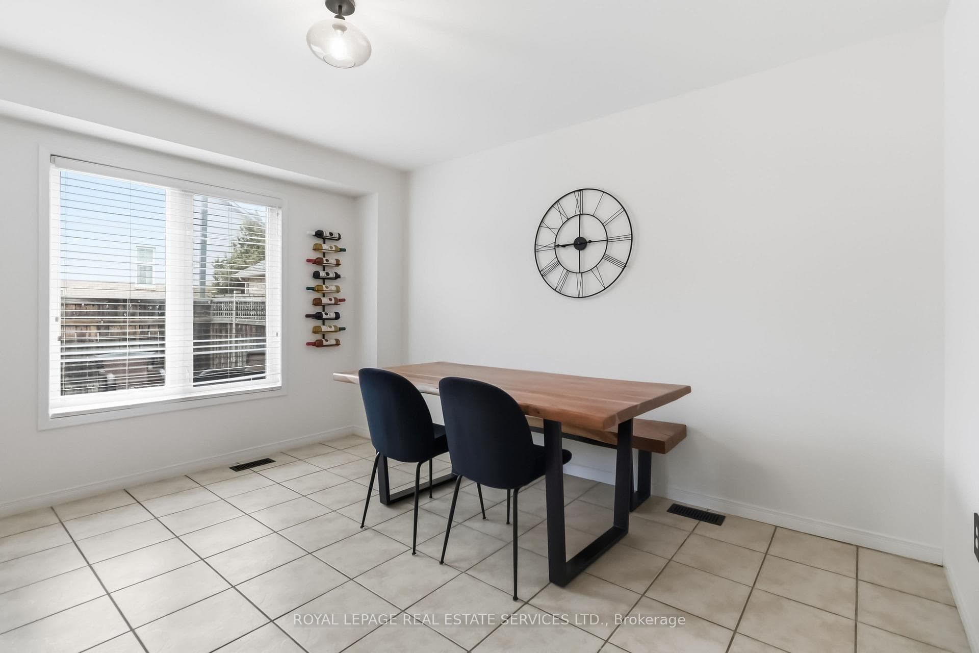 2189 Postmaster Drive Unit 36 photo 8