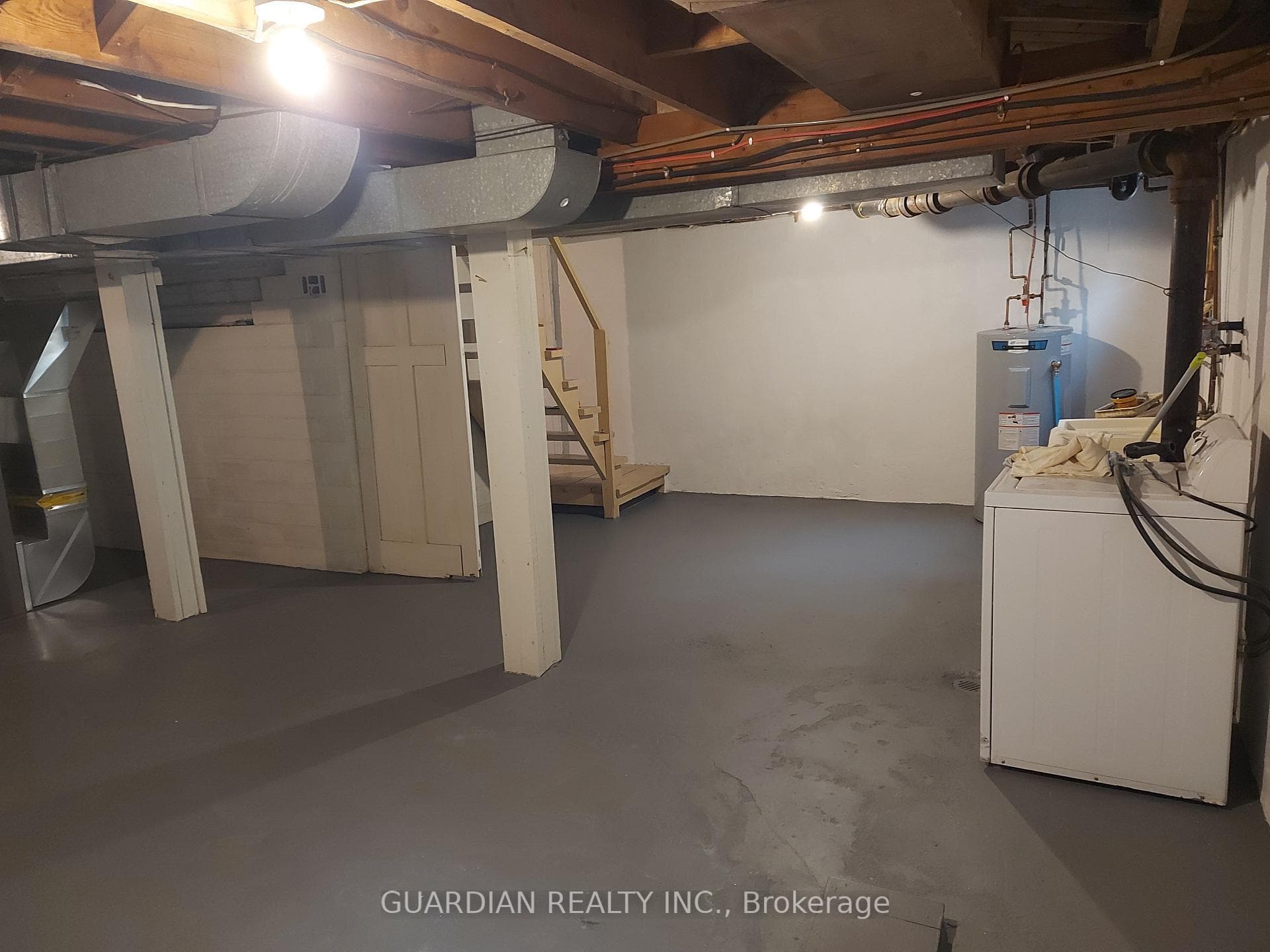91 Belmont Avenue photo 18