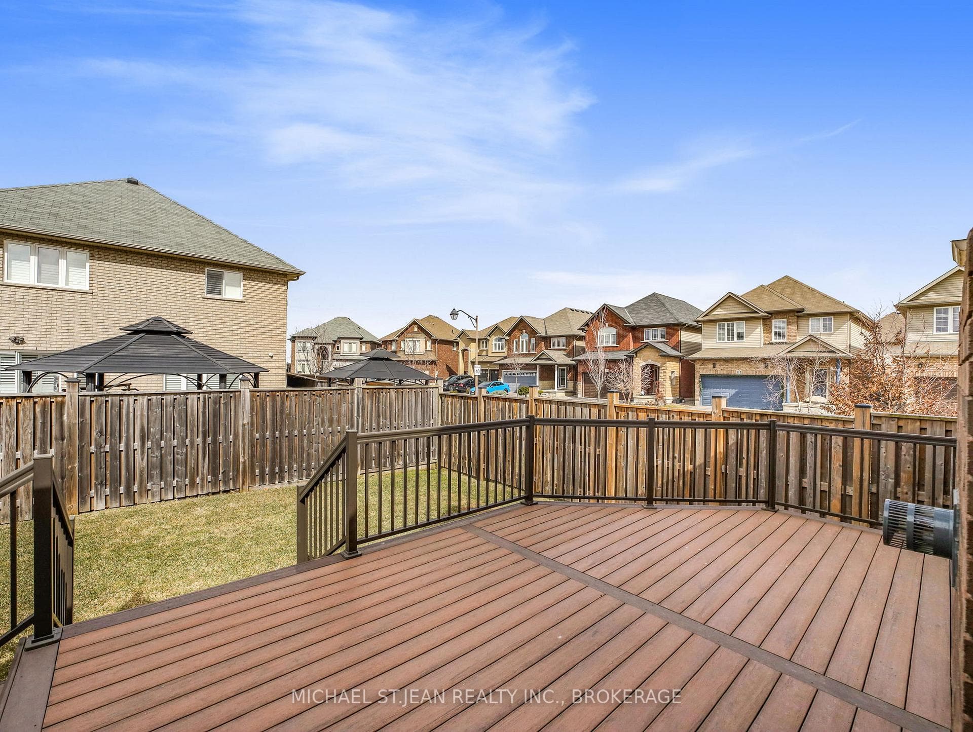 81 Bellagio Avenue photo 37