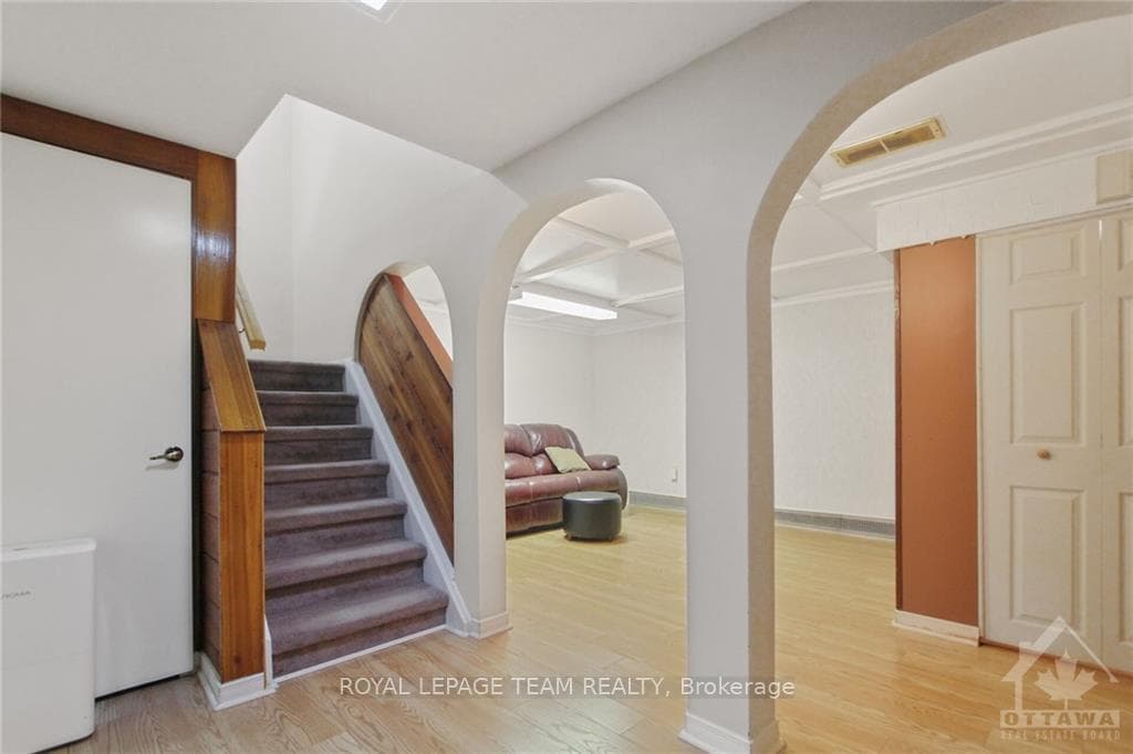 57 CASTLEFRANK Road photo 18