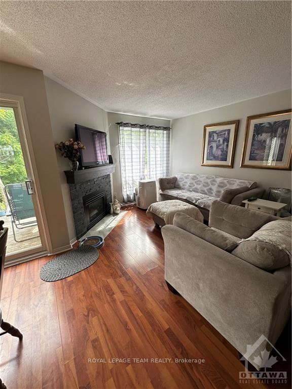 804 MALEY Street photo 7