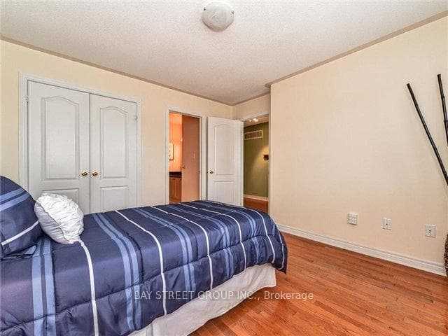 43 Larkmead Crescent photo 13