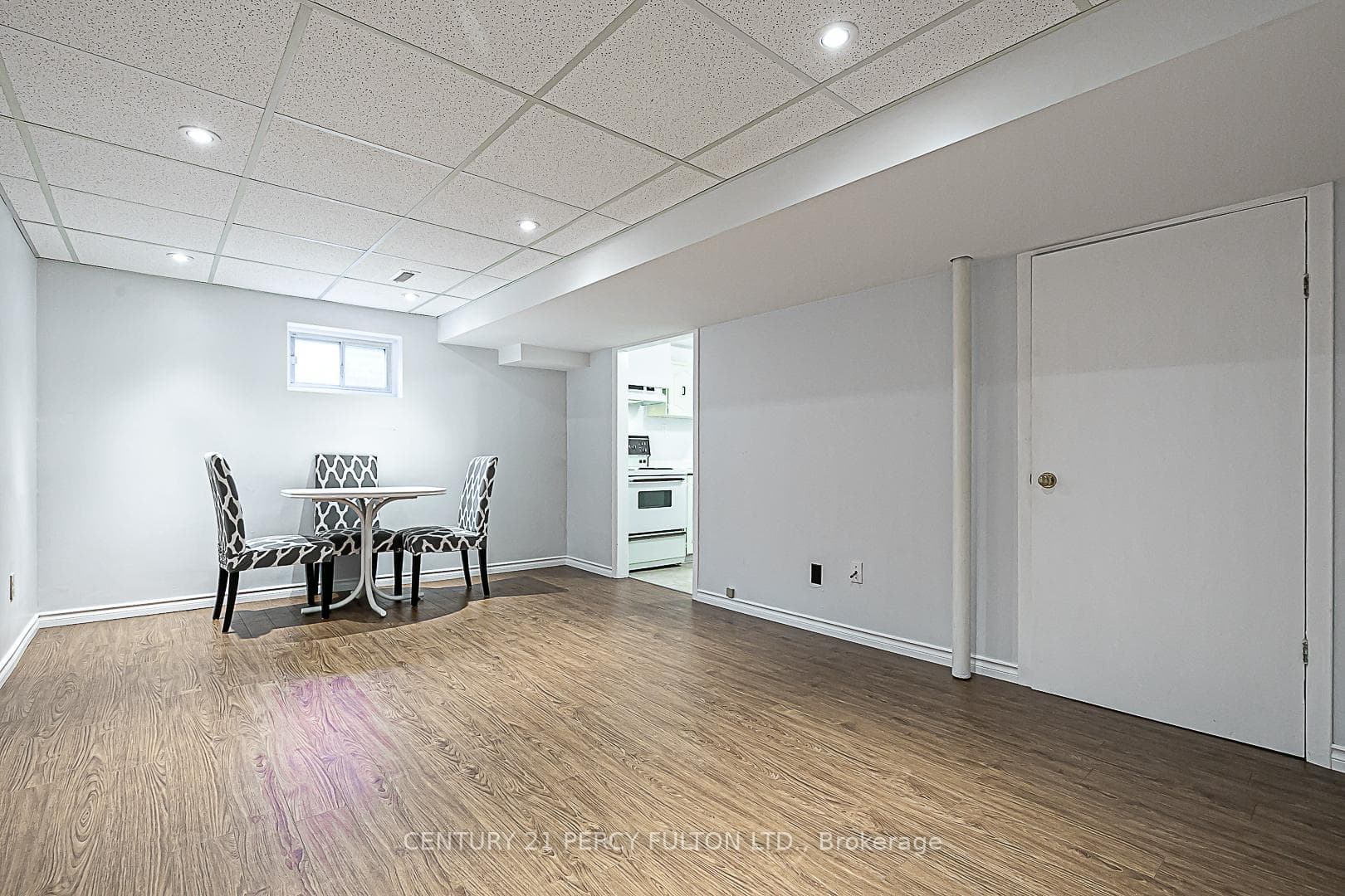97 Baif Boulevard photo 33