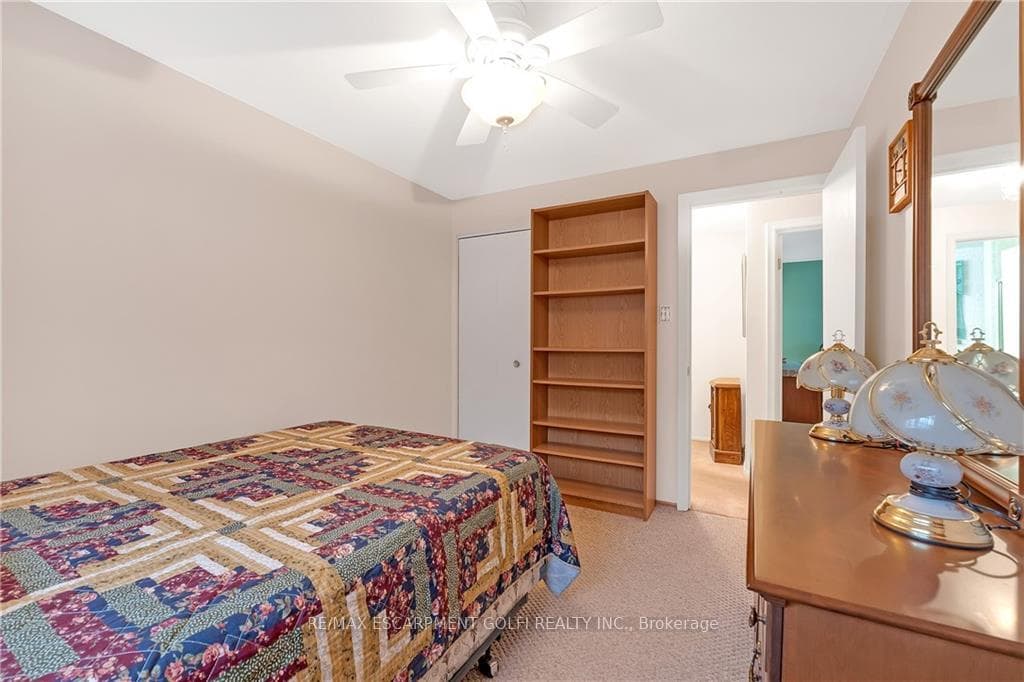 28 Buckingham Drive photo 26