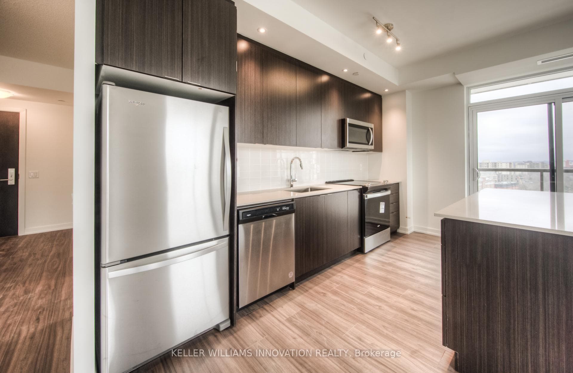 55 Duke Street Unit 1009 photo 8