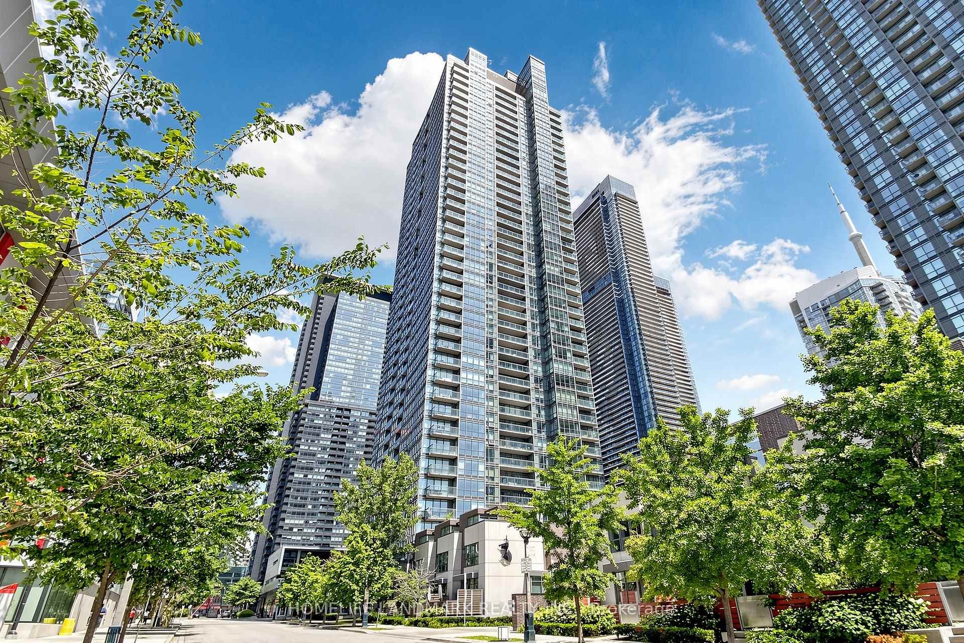 15 Fort York Boulevard Unit 2811 photo 1