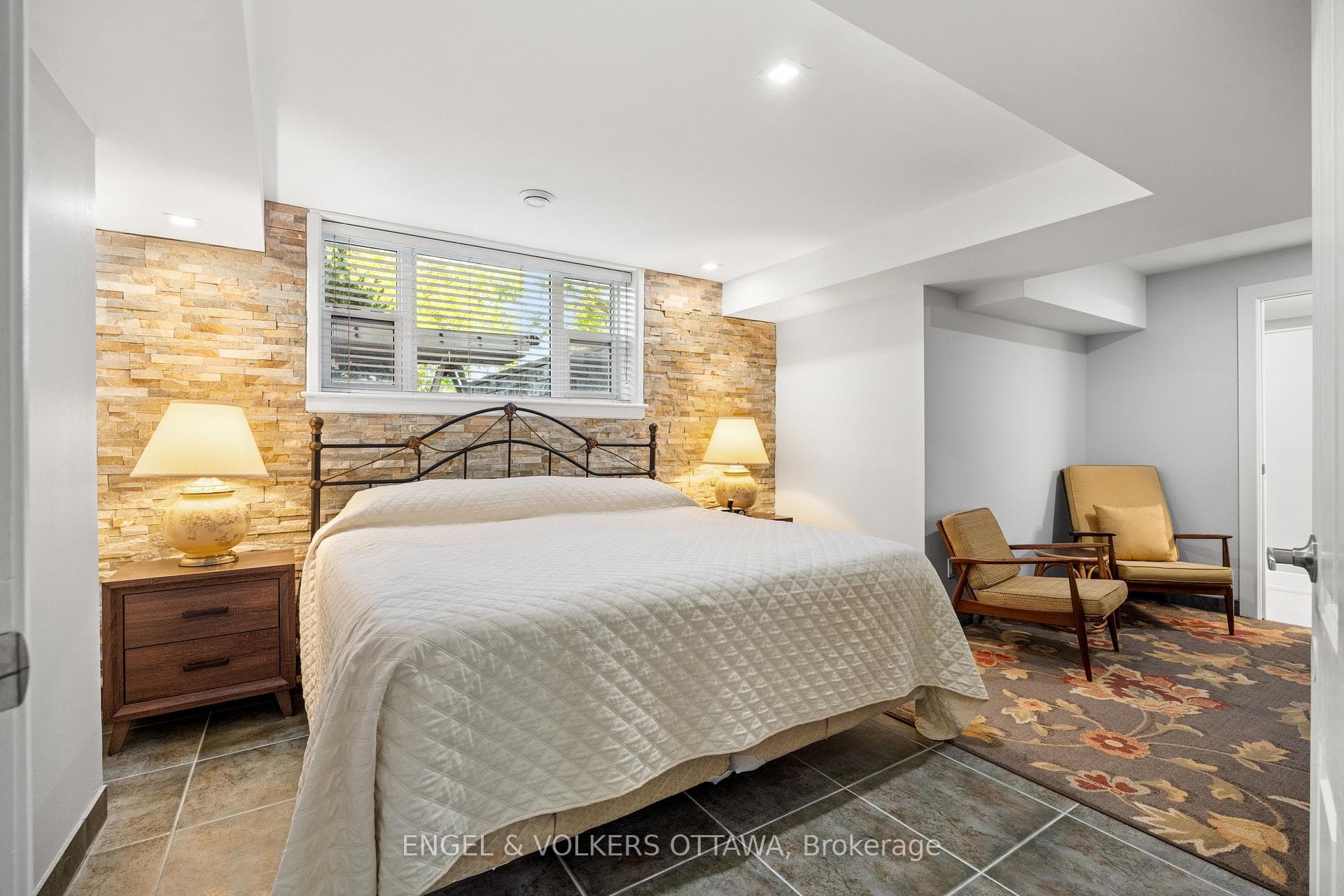 1562 Lakeshore Drive photo 33