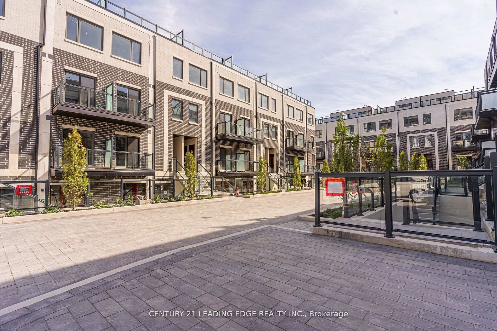 3427 Sheppard Avenue Unit C2-105 photo 2