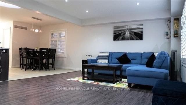 120 South Creek Drive photo 4