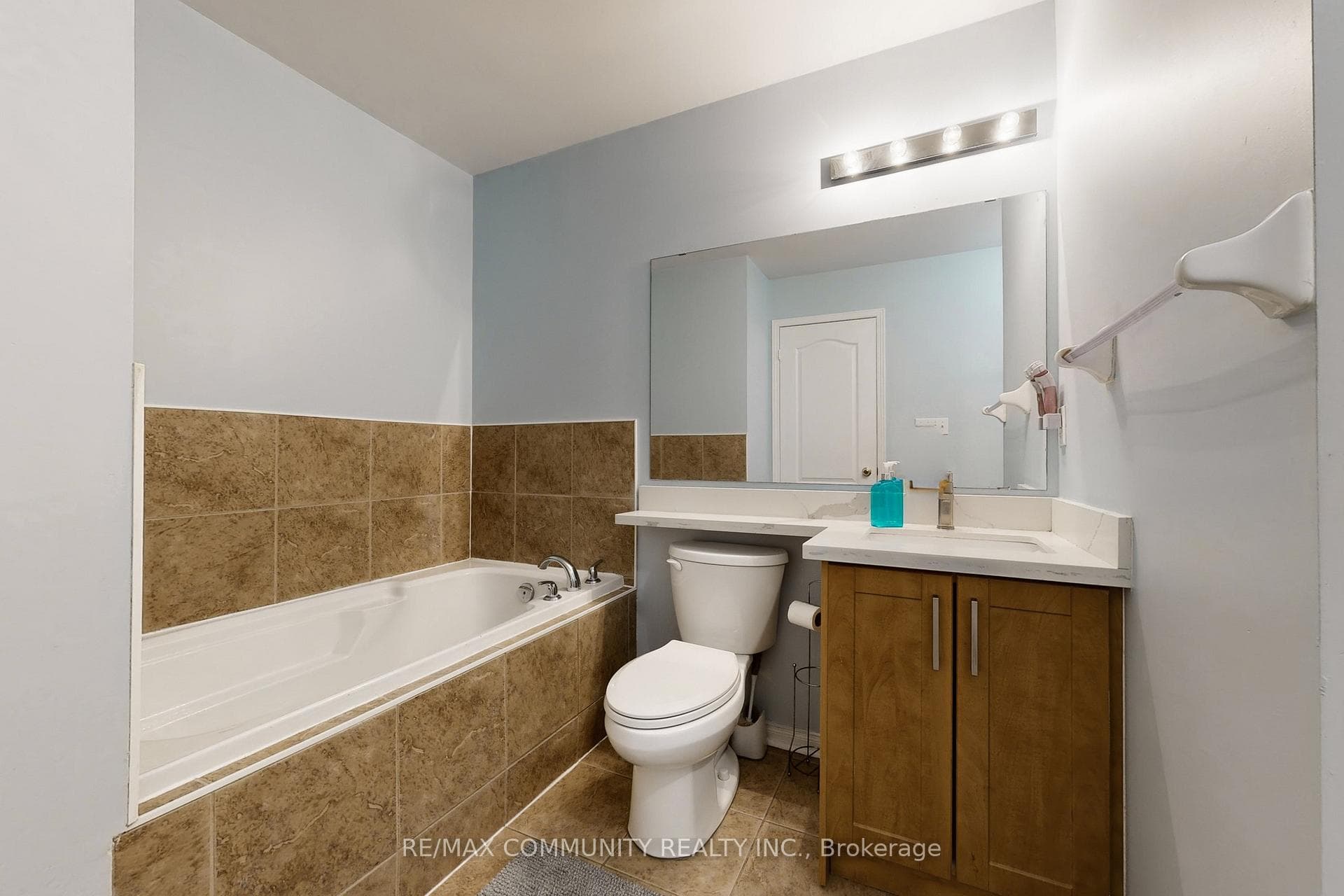 771 Cornell Rouge Boulevard photo 37