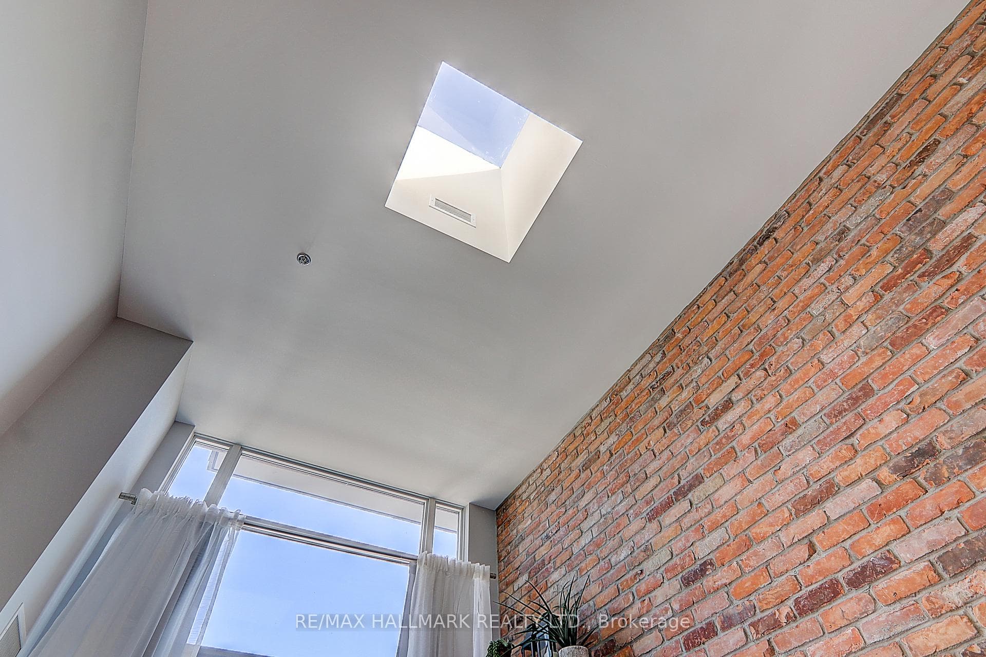 88 Colgate Avenue Unit PH714 photo 9