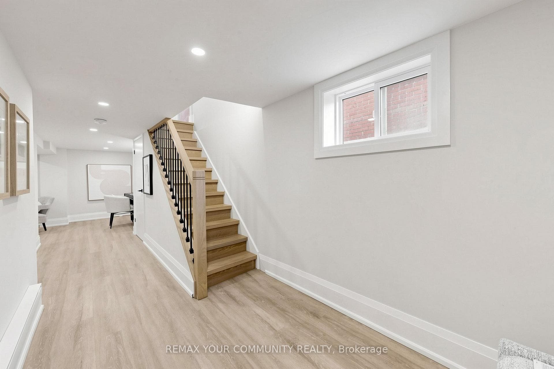 351 Fairlawn Avenue photo 24