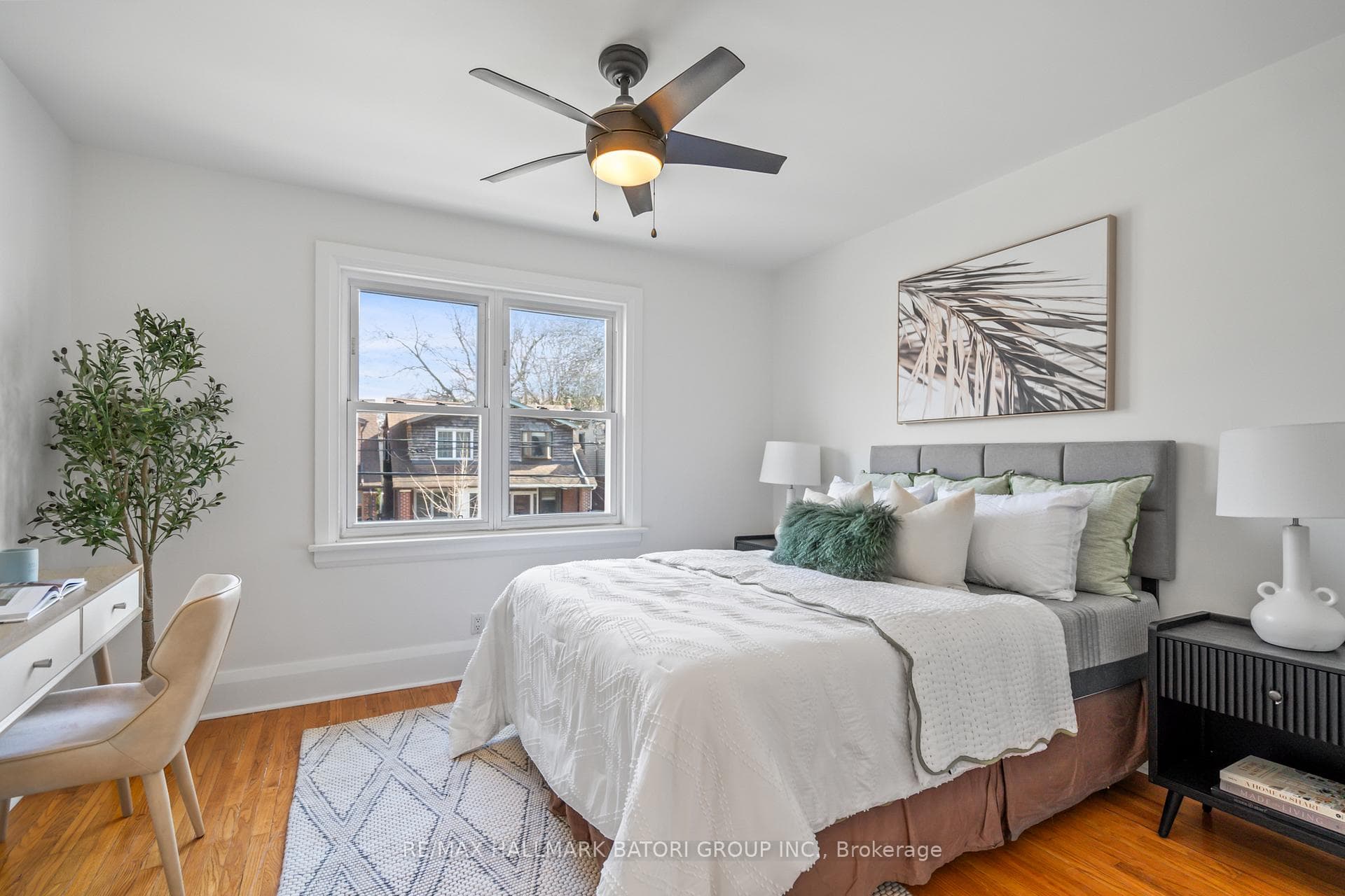 404 Davisville Avenue photo 19