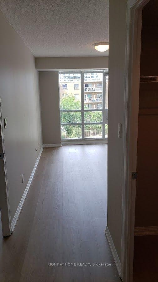 900 Mount Pleasant Road Unit 327 photo 13